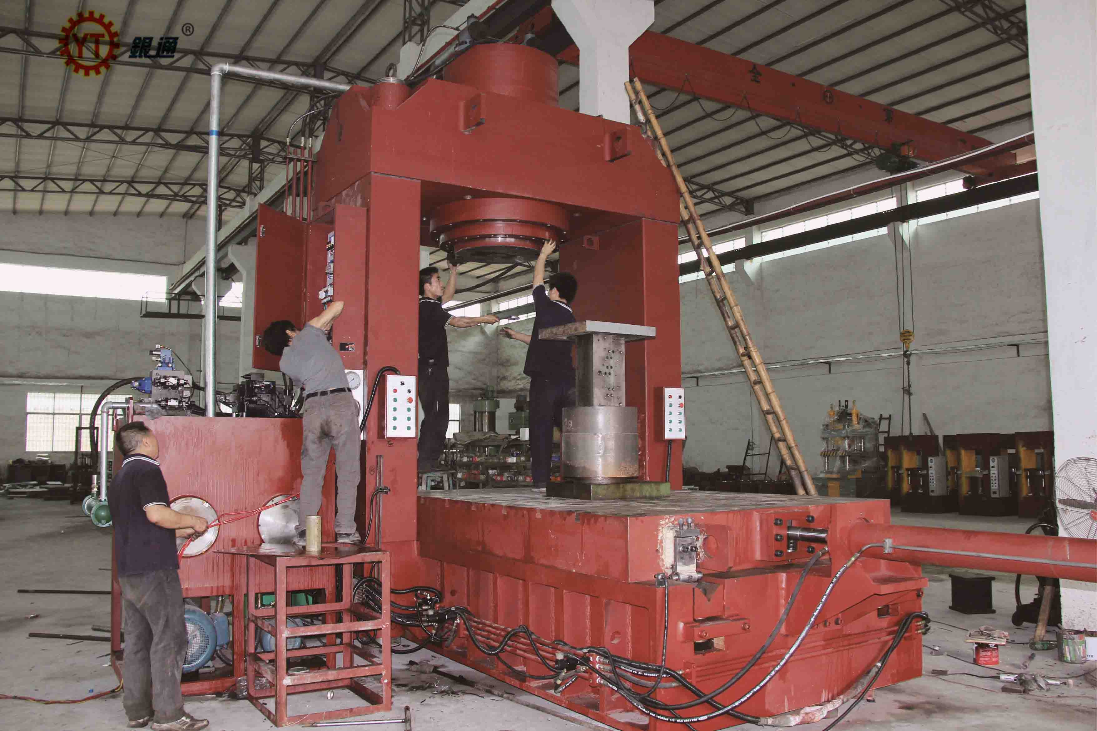 液壓機(jī)和可樂哪個更好